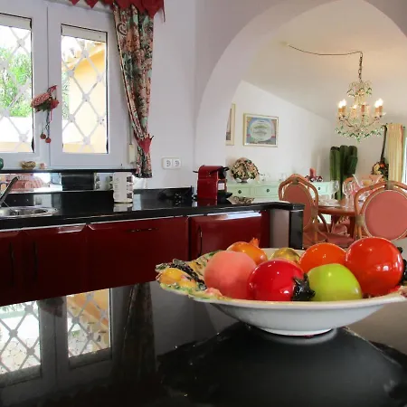1. Meeresline Mit Privat Pool Vila